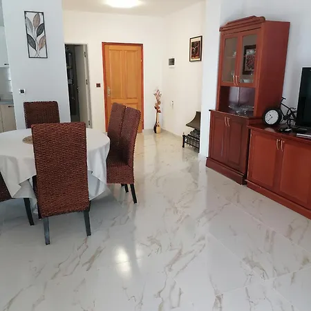 With Parking Space Klenovica, Novi Vinodolski - 11559 * Klenovica